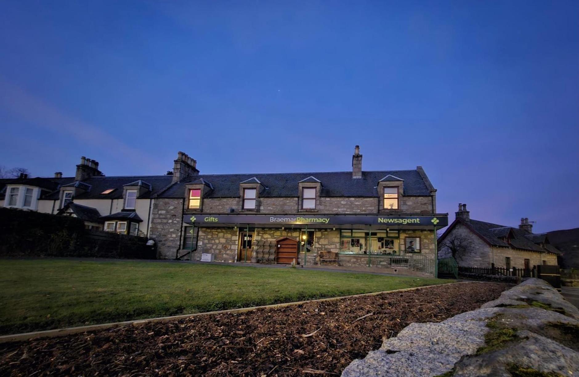 Bruachdryne Braemar Accommodation Exterior photo